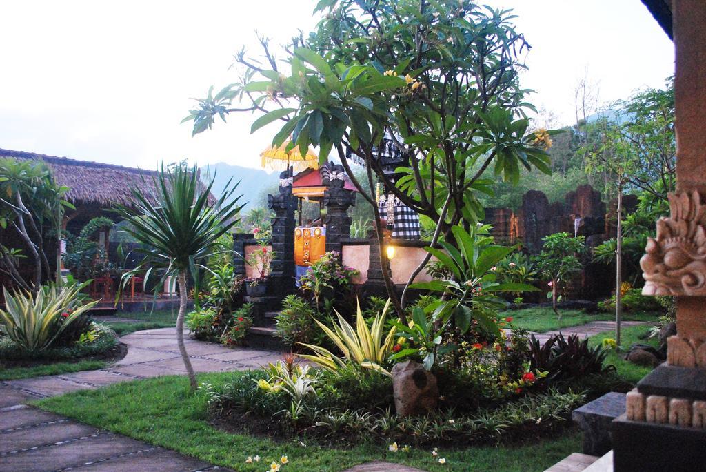 Trijaya Guest House Pemuteran Buitenkant foto